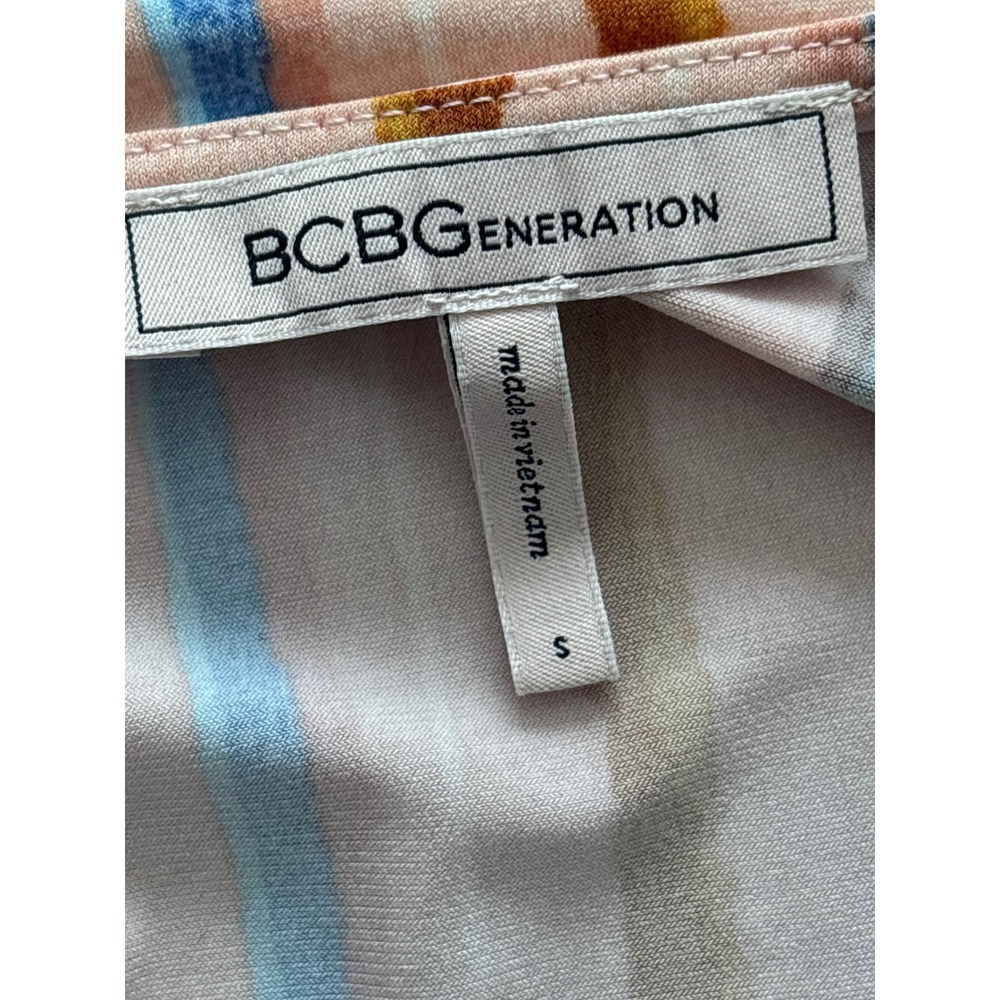 BCBGeneration Wrap Dress Size S Pink Striped Short Sleeve V-Neck Mini - Picture 2 of 7